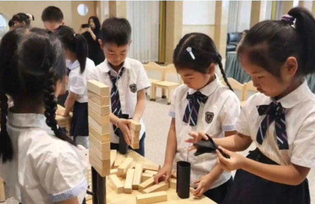 硬核方案以法守护育幼底线高标准落地落实学前教育普及普惠