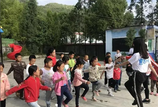 教育归纳变革获得初步成效教育归纳变革的中心是进步教育教育质量 教育归纳变革获得初步成效教育归纳变革的中心是进步教育教育质量